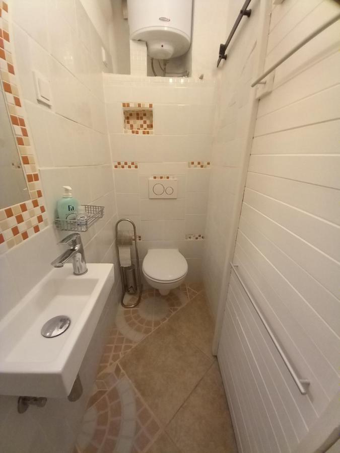 Bunari Studio Apartment Rovinj Exteriör bild