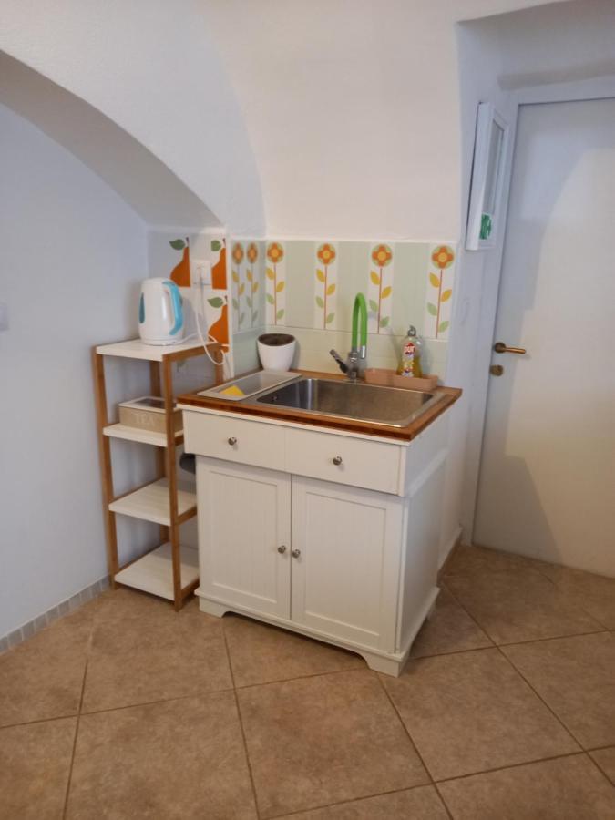 Bunari Studio Apartment Rovinj Exteriör bild
